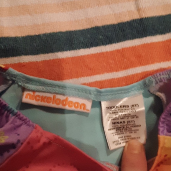 SOLDGirls 5t Nickelodeon Dora silk like shirt - Picture 4 of 4